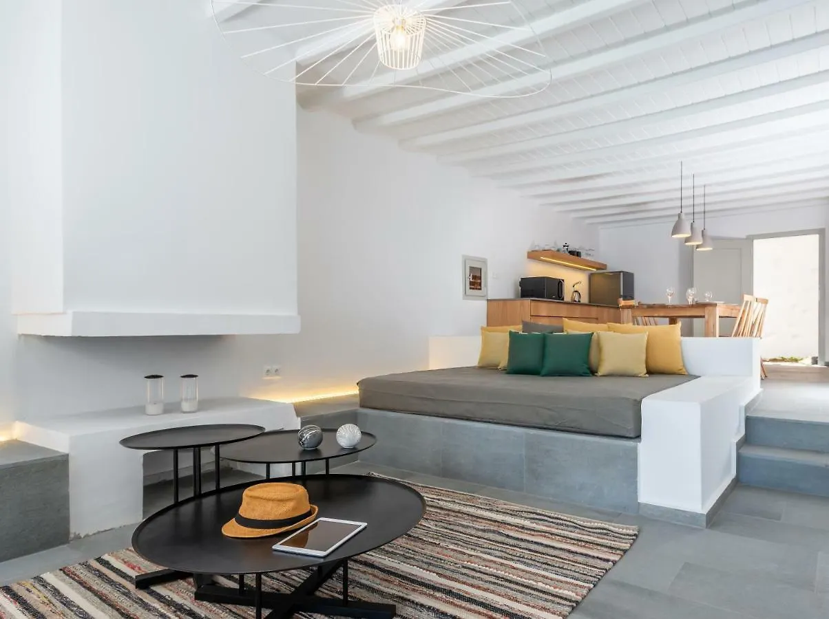 Dreambox Mini Villas Ornos  Yunanistan